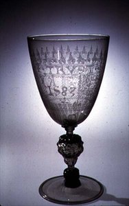 Elmas uçlu oyulmuş kadeh Giacomo Verzelini, Londra, 1583 (cam) by English School